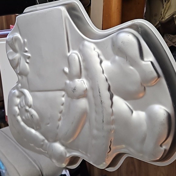 Amscan Santa's List Christmas Holiday Cake Pan - Picture 1 of 2